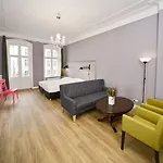 Old Town Daire Berlin