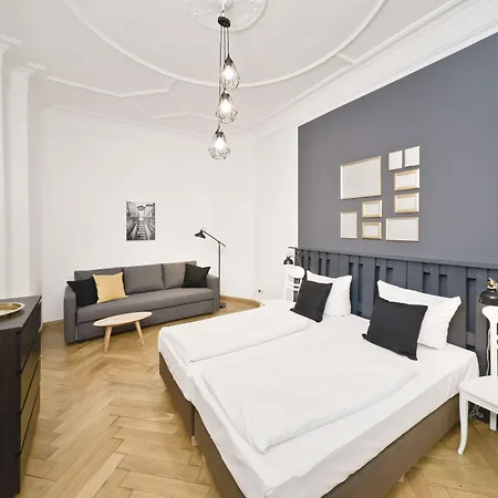 Old Town Apartamento *